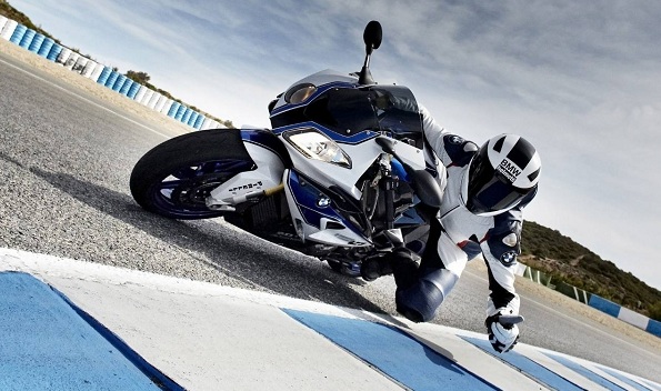 Descubre los vídeos más increíbles de la BMW HP4 1 bmw hp4 2013 01