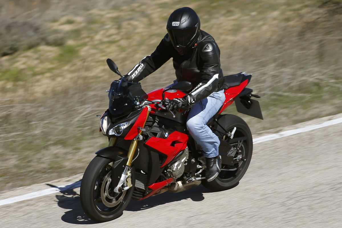 BMW S 1000 R, hypernaked extrema 1 bmw presspninet s1000rjoc6465