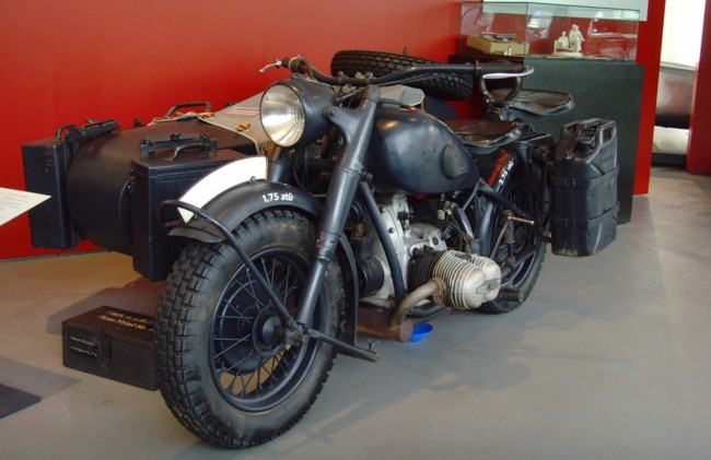 BMW R75 con sidecar, el último capricho de Brad Pitt 1 bmwbradpittsidecar