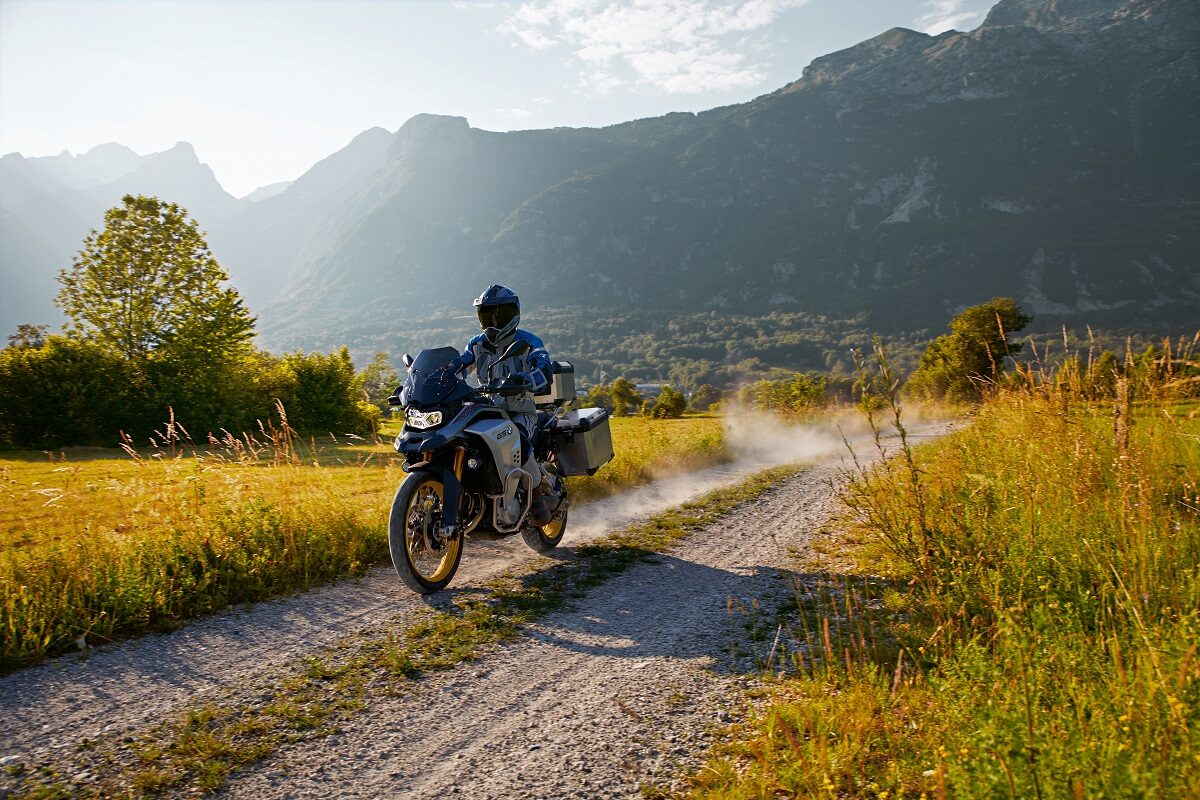 BMW lanza la Campaña Héroes del COVID-19 con sus motos y coches 1 bmwcoronavirus