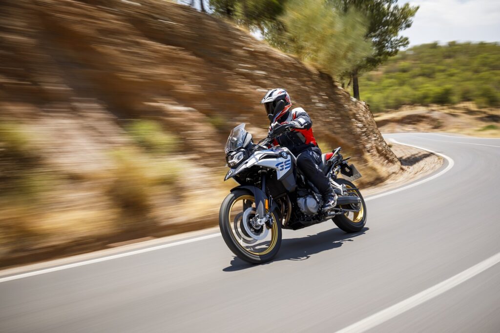Precio y rivales de la Suzuki V-Strom 800DE para las trail del carnet A2 14 BMW F 850 GS