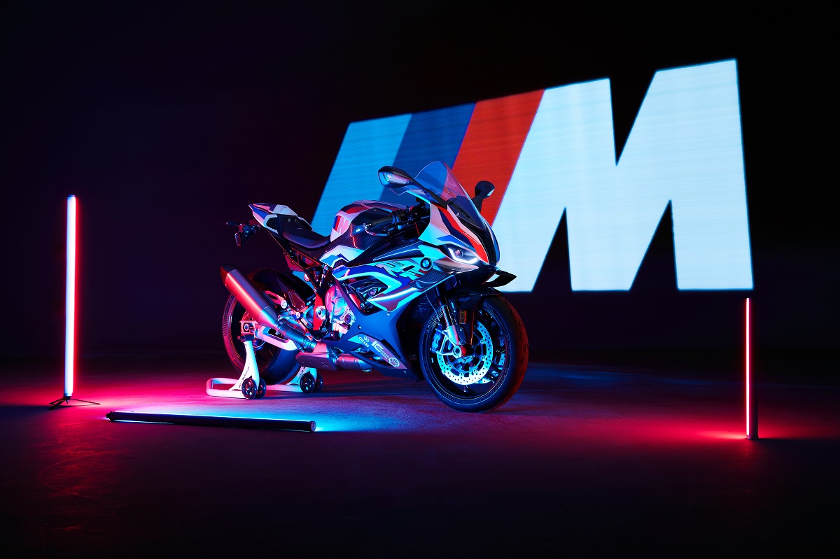 BMW M 1000 RR: a imagen y semejanza de sus coches superdeportivos