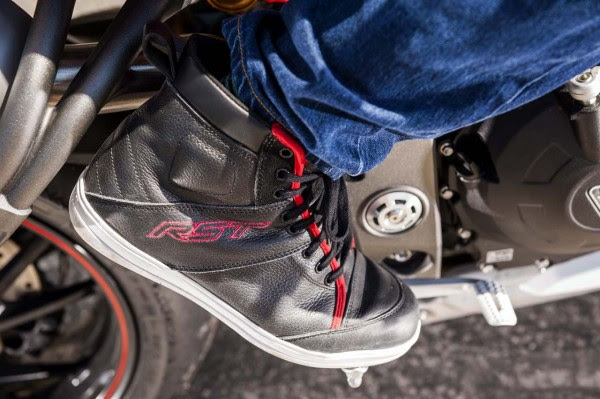 Bihr incorpora a su catálogo las nuevas botas de RST 3 botasrst