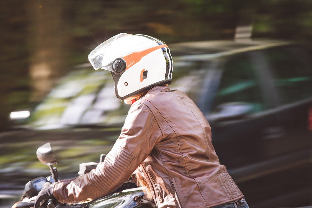 Astone presenta su nuevo casco de moto jet: el DJ10-2 6 cascoastonedj10