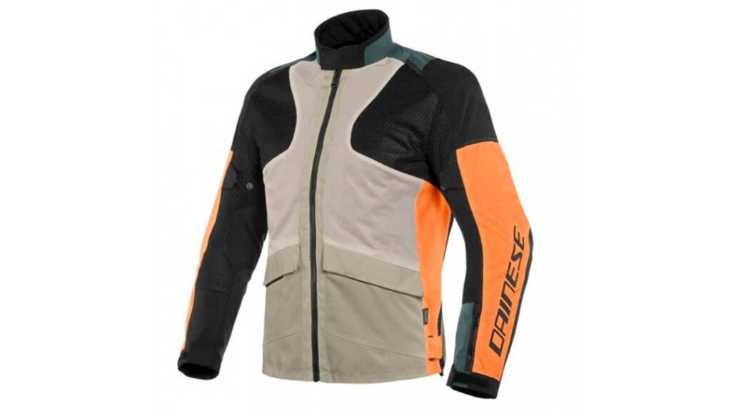 Cómo circular protegidos en moto en verano sin pasar calor 11 chaqueta-moto