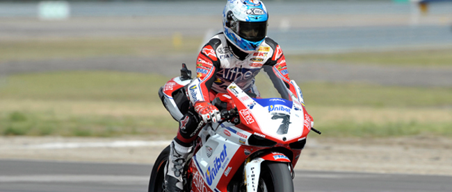 Checa hegemoniza el Mundial de Superbikes 1 checa 3