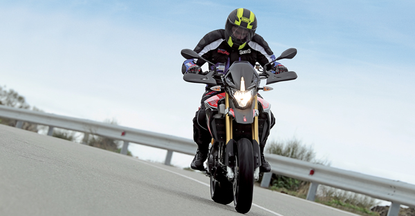 Consejos a seguir antes de ponerte o comprarte un casco de moto 7 consejoscomprarcasco1