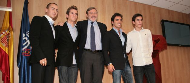 Homenaje a 102 campeones del mundo 1 csd1