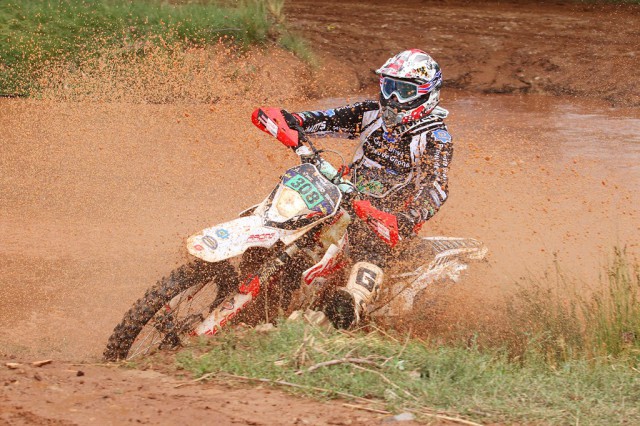 Dani Oliveras, última incorporación española para el Dakar 2014 1 dani oliveras 2 640x426 1