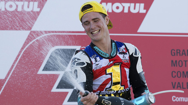 Moto3 Cheste: Danny Kent conserva y se hace con el título de Moto3 1 dannykentcampeonmoto3