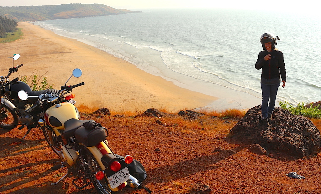 En moto por la India: ¿Cómo será el nuevo viaje de Alicia Sornosa? 1 dia 2 vistas de la playa