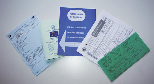 Qué documentación debes llevar en tu moto para no ser multado 1 documentacionquedebesllevarenlamoto