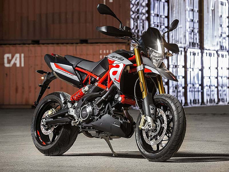 Aprilia Dorsoduro 900, novedad en el EICMA Salón de Milán 2016 1 dorsoduro