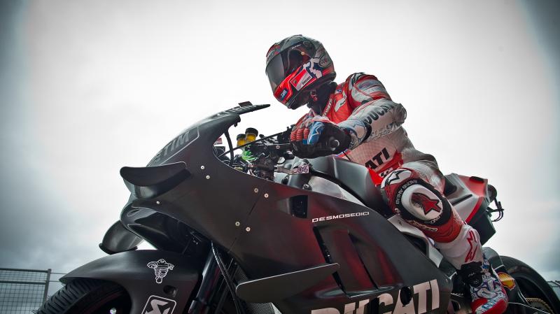 Dovizioso e Iannone: Lenta puesta a punto de la Desmosedici GP 1 dsc50370.middle