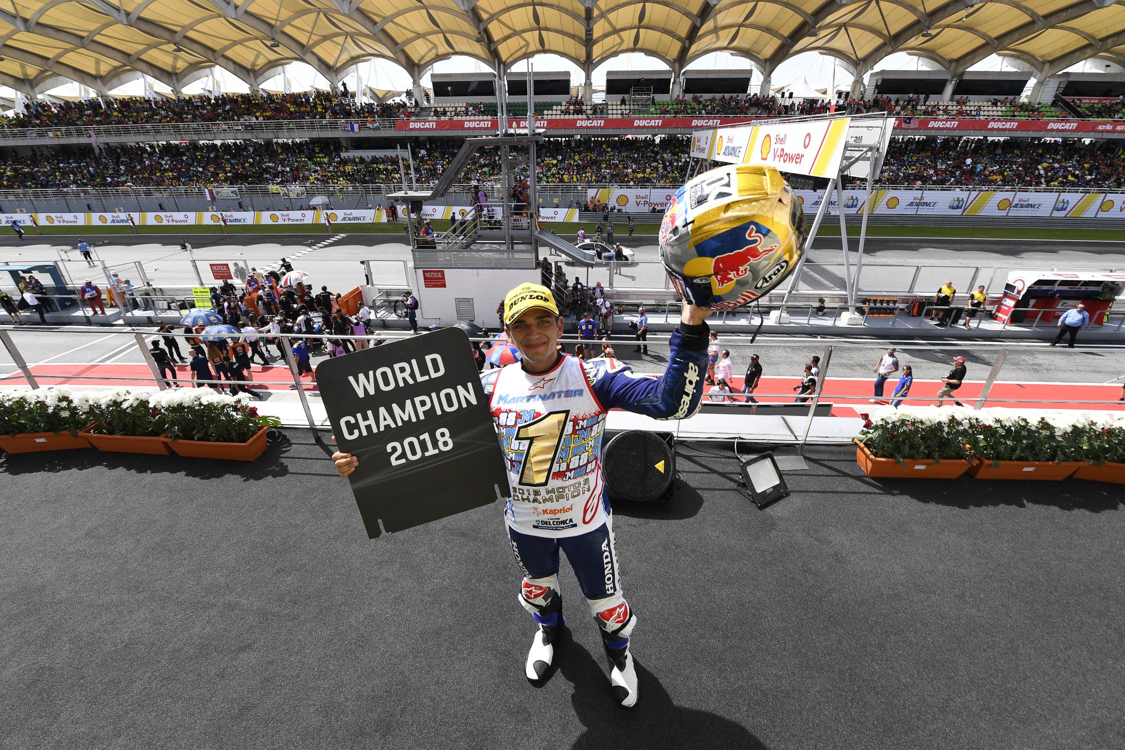 Victoria y título de Moto3 para un incontestable Jorge Martín en Sepang 3 dsc9222.galleryfulltopfullscreen