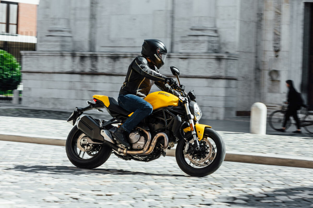 Prueba la nueva Monster 821 en los "Road Test" que Ducati celebrará en Barcelona 1 ducatimonsterroadtestbarcelona