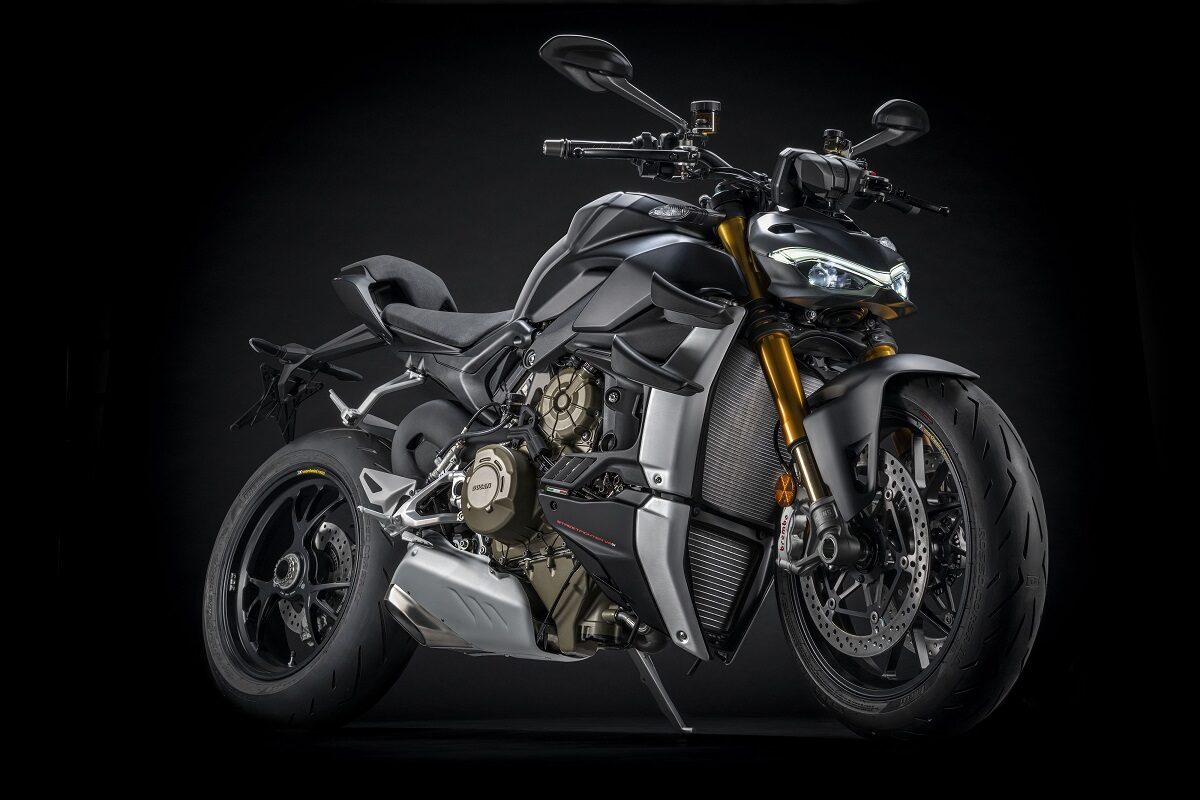 Ducati Streetfighter V4 2021: mejoras múltiples y ahora en color negro 1 ducatistreetfighterv4s2021 1