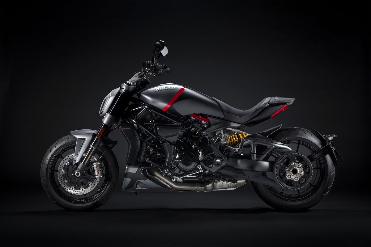 Ducati XDiavel Black Star y Dark: novedades 2021 1 ducatixdiavelblackstar