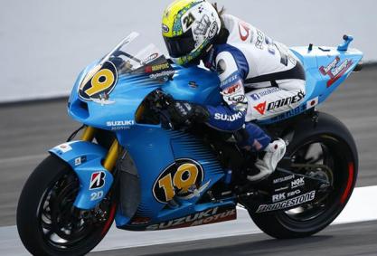 Elena Myers rueda en Indy con la Suzuki de Bautista 1 elena myers suzuki motogp indianapolis 260811 g