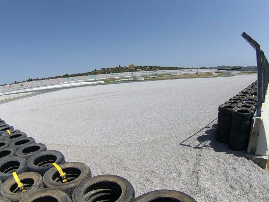 El Circuit Ricardo Tormo de Cheste renueva sus áreas de seguridad 1 escapatoriascircuitocehste