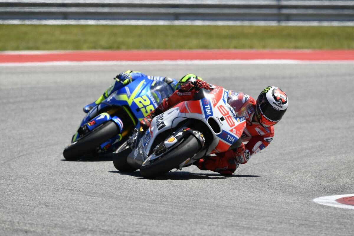 Jorge Lorenzo: "Por sensaciones y velocidad hemos dado un pequeño paso adelante" 1 fotos motogp americas 2017 27g
