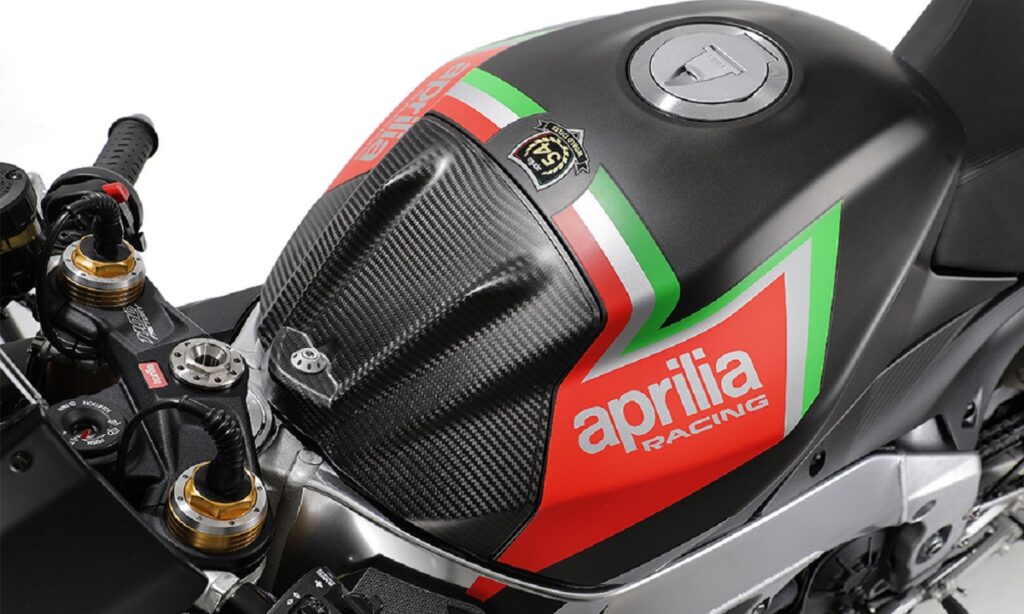 Aprilia: ahorro de hasta 2.000 € en abril 2020 1 gallery3