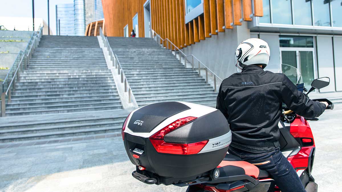 GIVI actualiza sus sistemas de almacenamiento para moto 1 givi1 1