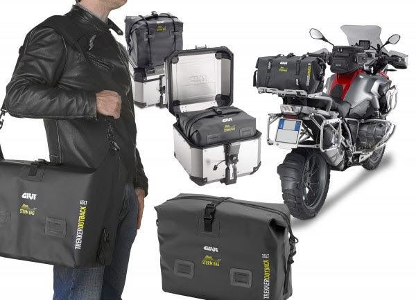Nuevas bolsas impermeables de GIVI para tu moto 1 givibolsas