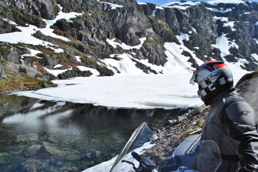Llegan las heladas: cómo ir más seguro en tu moto 1 glaciar folgefonna