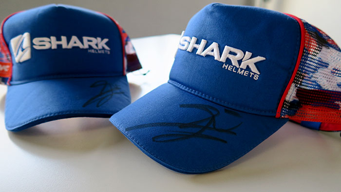 Regalamos dos gorras Shark Helmets firmadas por Jorge Lorenzo 1 gorrasshark2