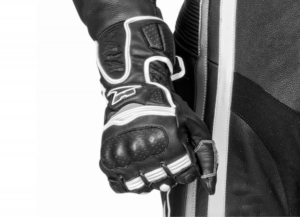 Así son los nuevos guantes de moto AXO Fight 6