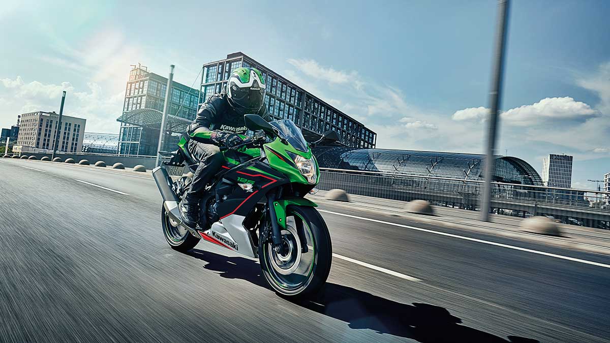 La gama Ninja se completa con la versión KRT Edition: extra de picante para las Ninja 125 y Ninja 650