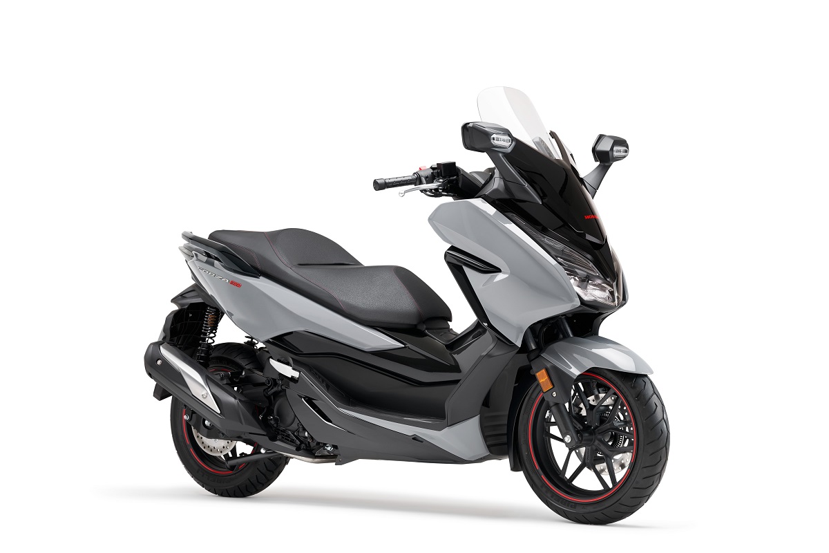 Honda Forza 300 'Limited Edition': Premium + 1 hondaforza300limitededition