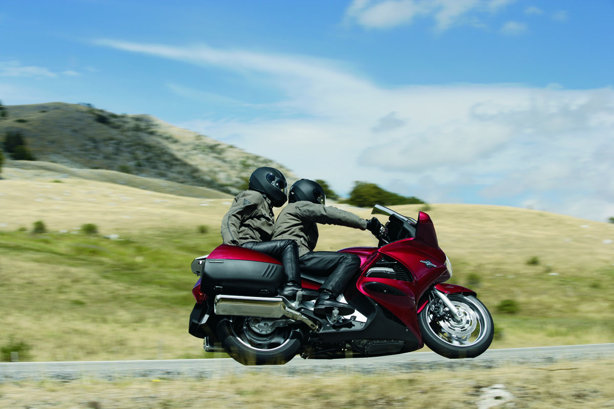 10 medidas básicas para conducir tu moto en verano 5 hondapaneuropean