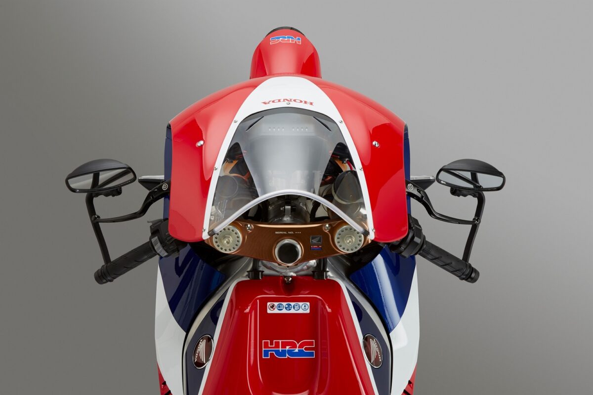 Las 10 motos de serie más caras de 2015 1 hondarc213vs