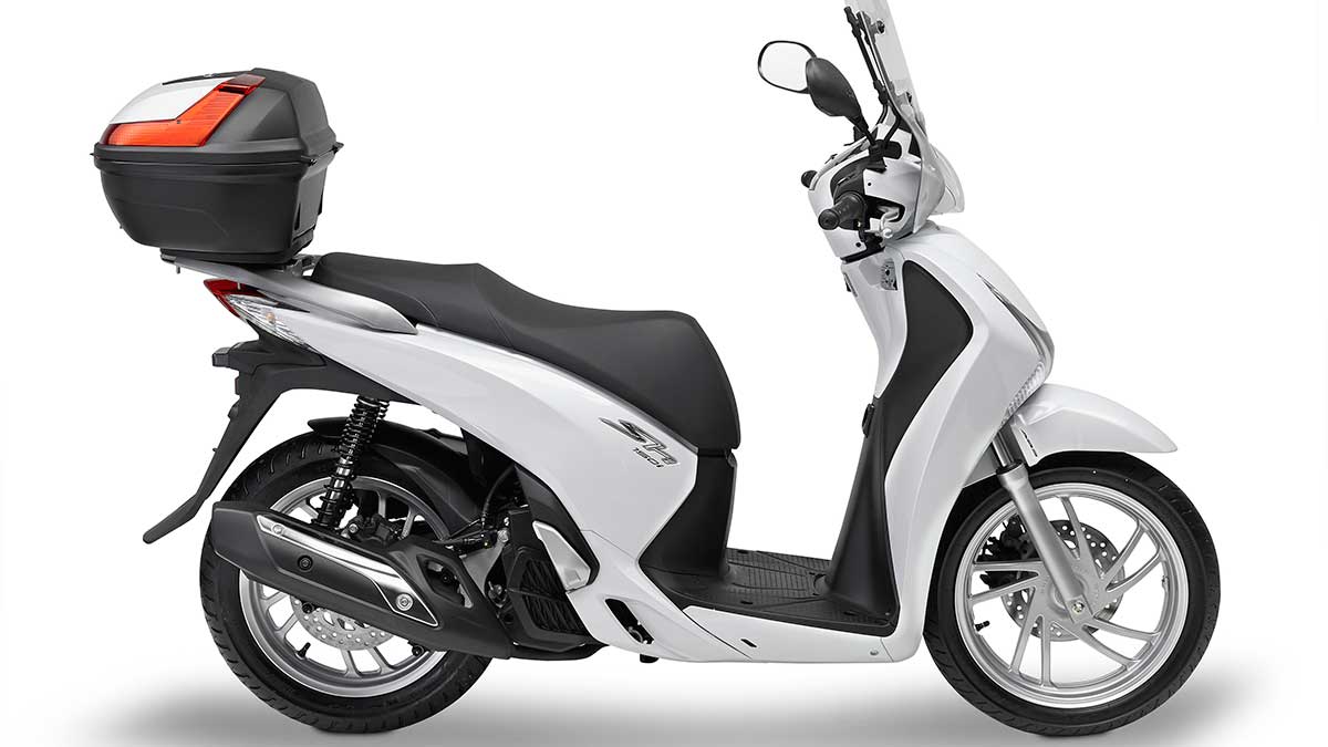 GIVI te ayuda a completar tu Honda SH 5 hondash125 150abslato13