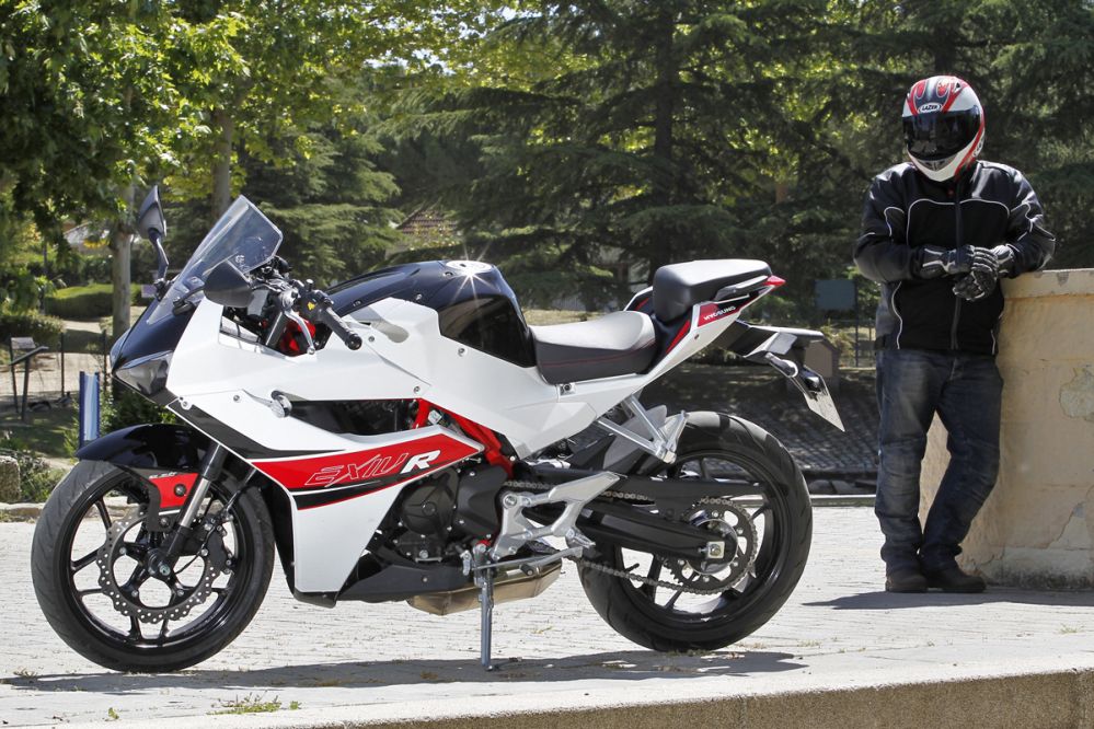 Hyosung GD 250 R-EXIV: carné A2 supersport 1 hyosunggdr250042