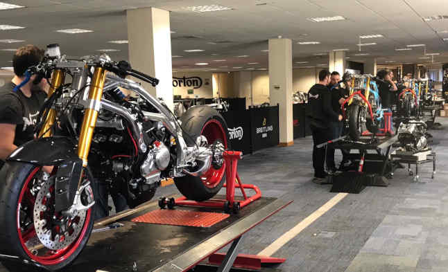 Norton comienza la producción de la V4 SS