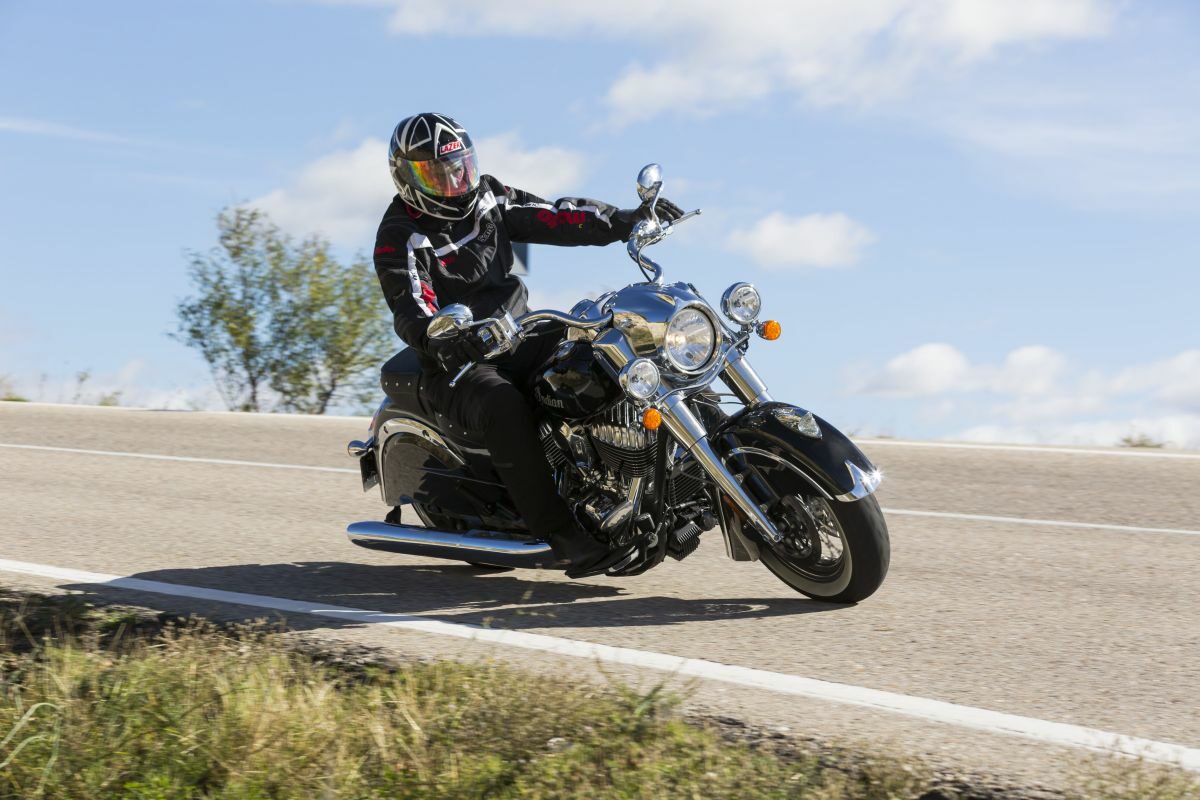 Indian Chief Classic: custom Premium 1 indian motorcycle07b0855 1