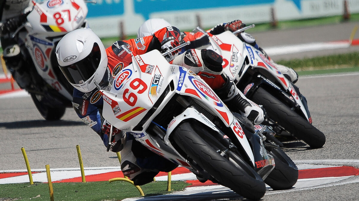 Javier Orellana se proclama campeón de la European Junior Cup 2015 1 javierorellanacampeonejc