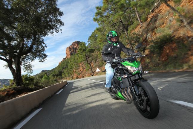 Cómo se comporta el mercado de la moto en Europa 1 kawasakiz800 3