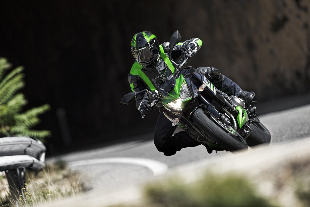 Hasta casi 4.000 € de ahorro en tu moto nueva 1 kawasakiz800 4