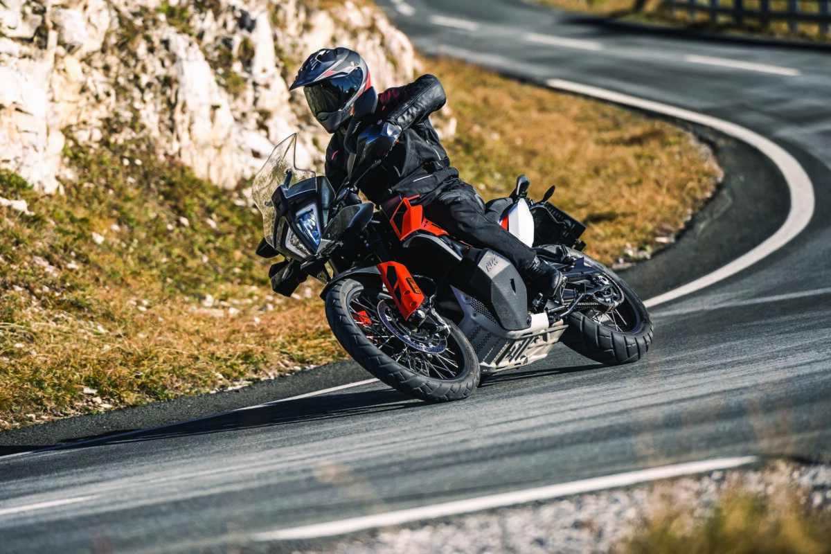 KTM "Take & Ride", la opción más cómoda para estrenar moto nueva 1 ktm 790 adventureaction 1