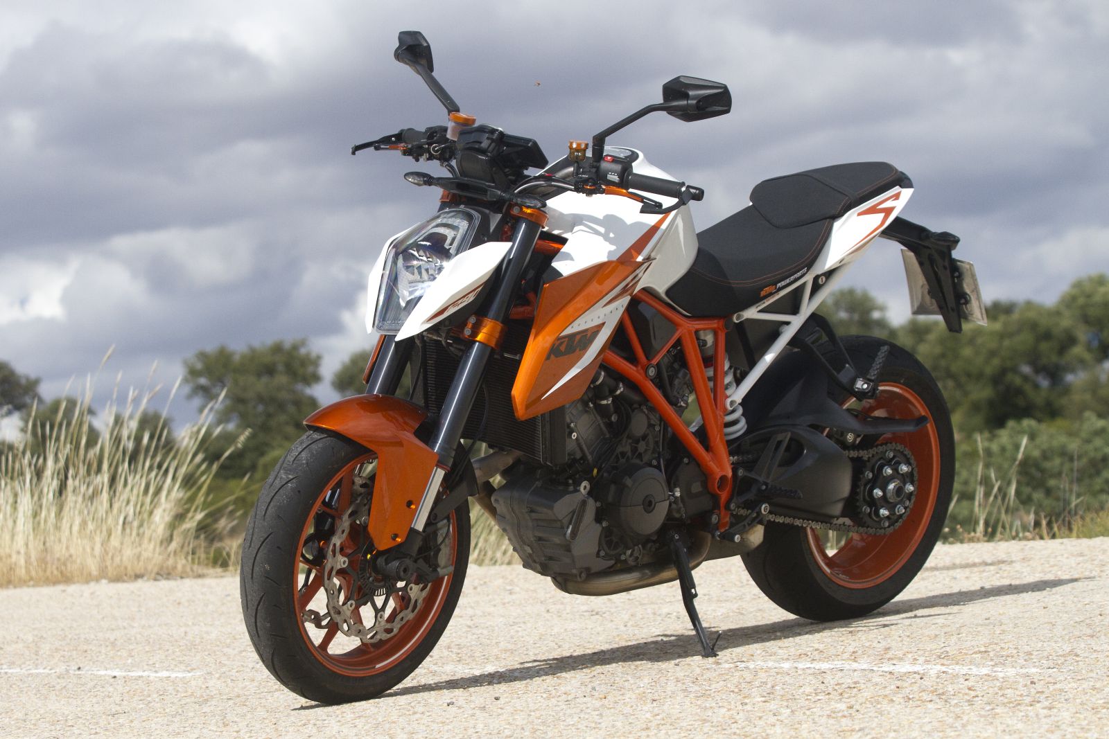 KTM SuperDuke 1290 R Special Edition: características técnicas 3 ktmsuperduke1290r027