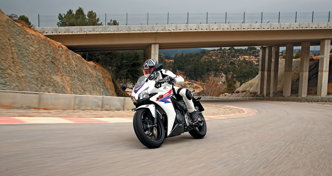 Honda CBR 500 R: Una nueva dimensión 1 la9756