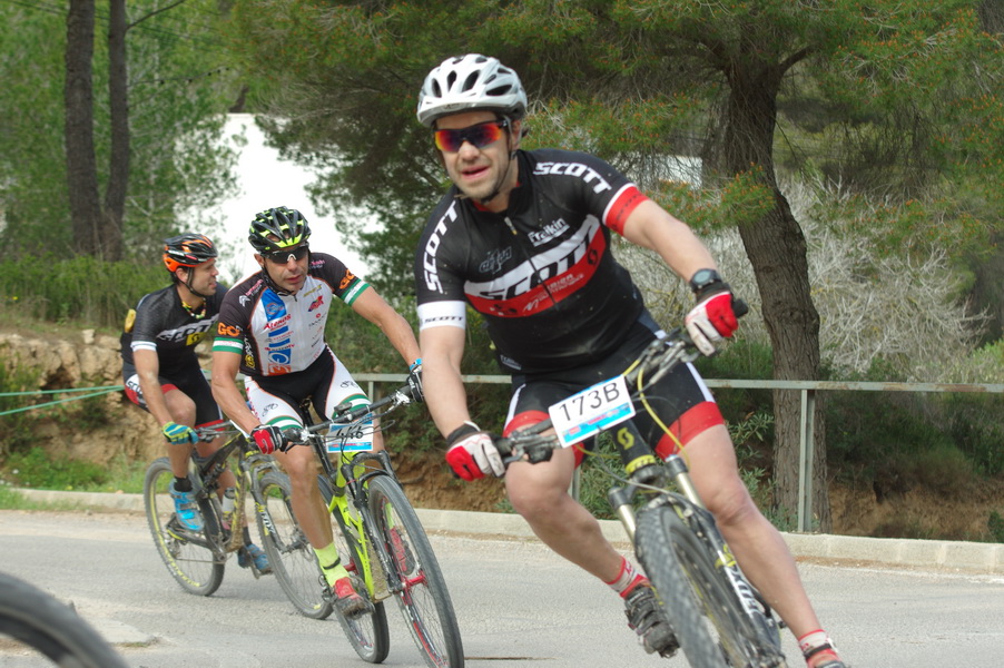 Ilustres motoristas se pasan al mountain bike para disputar la Vuelta a Ibiza 1 lavueltaaibiza0022015