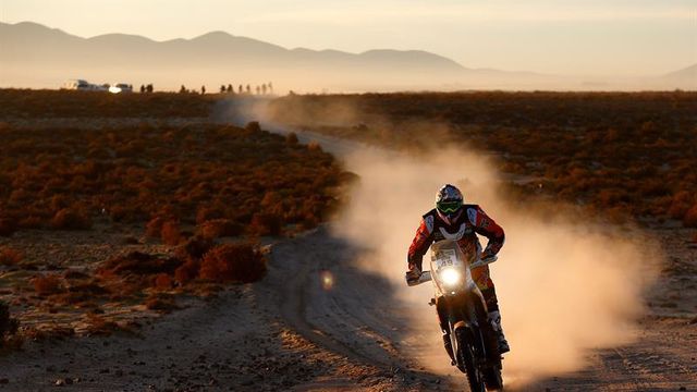 Meo se adjudica su segunda etapa y Price acaricia el Dakar 1 meovictoriadakar