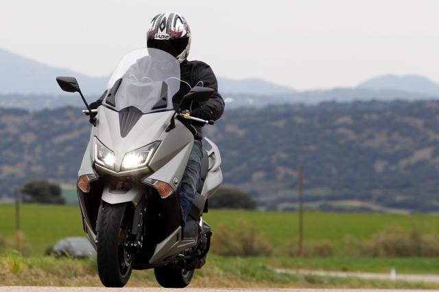 Yamaha TMAX 530 2015: Prueba a fondo