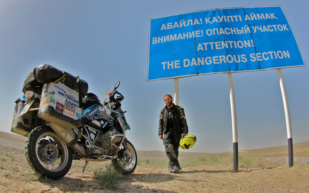 Miquel Silvestre llega a Uzbekistán y ya roza el objetivo Samarcanda