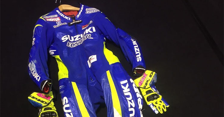 Aleix Espargaró subasta su mono para ayudar a la lucha contra el cáncer 1 mono aleix espargaro